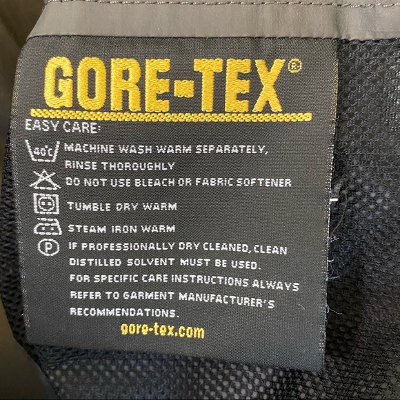 Mountain Hard Wear GORE-TEX PACLITE® Jacket Med - Picture 9 of 10